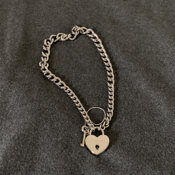 Authentic Balenciaga Chunky Chain Necklace with Heart-shaped Lock - Picture 2 of 7